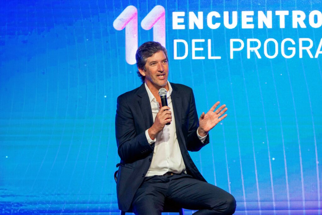 Guillermo Garat – Vicepresidente de Relaciones Institucionales, Comunicación y Marketing de YPF – Argentina desde 2024