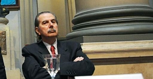 Juan Carlos Maqueda, ex juez de la Corte Suprema de Argentina, en su homenaje de despedida tras cumplir 75 años.
