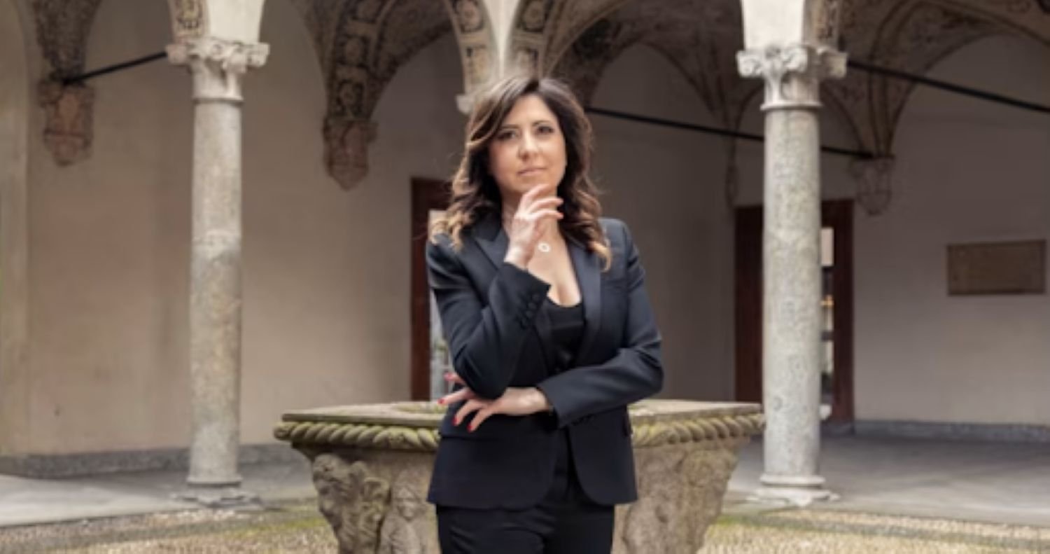 Cristina Scocchia, CEO de Illycaffè, lidera la expansión global de la marca con una gestión innovadora y firme, tras una exitosa carrera en la industria cosmética.