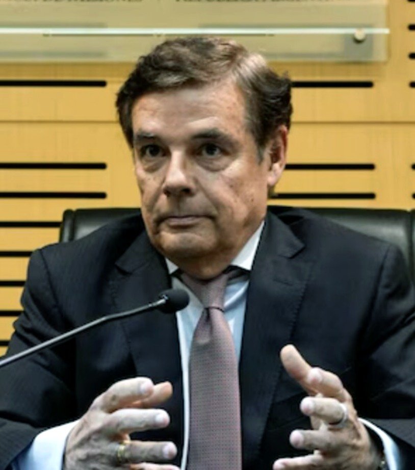 Carlos Eduardo Rovira